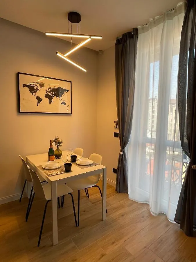 Luxury Downtown - Milan Mf Apartments Italy